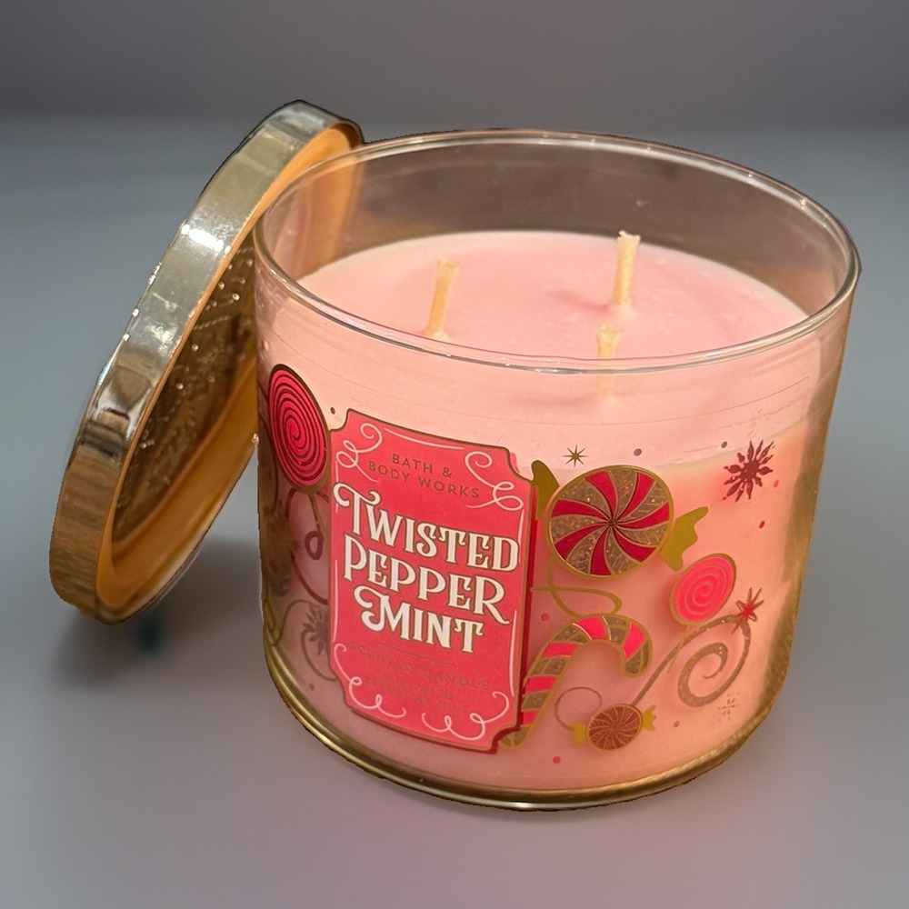 BATH & BODY WORKS - Twisted Peppermint - 14.5 oz 3 Wick Jar Candle NEW